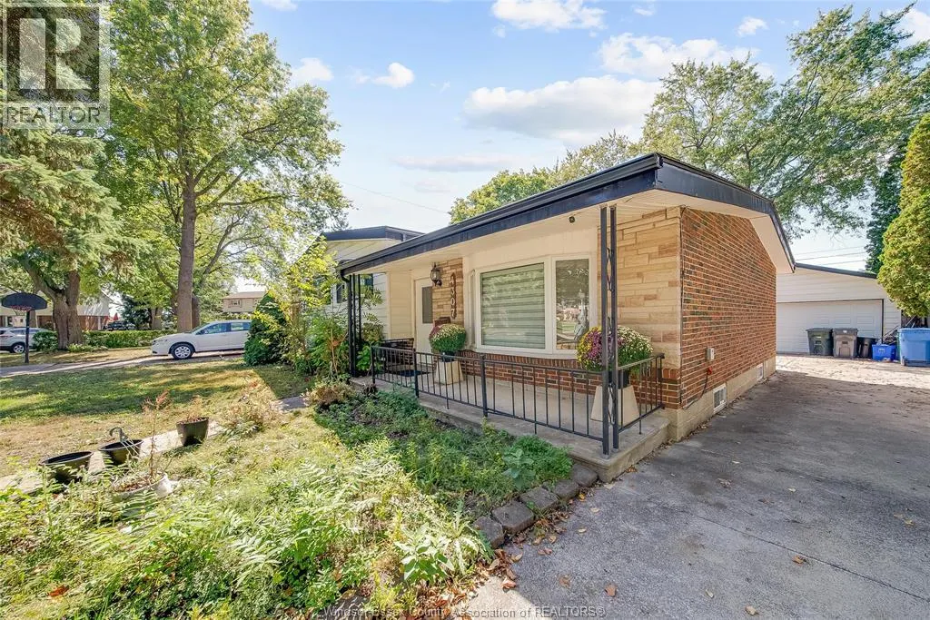4307 ASHFIELD CRESCENT Unit# MAIN