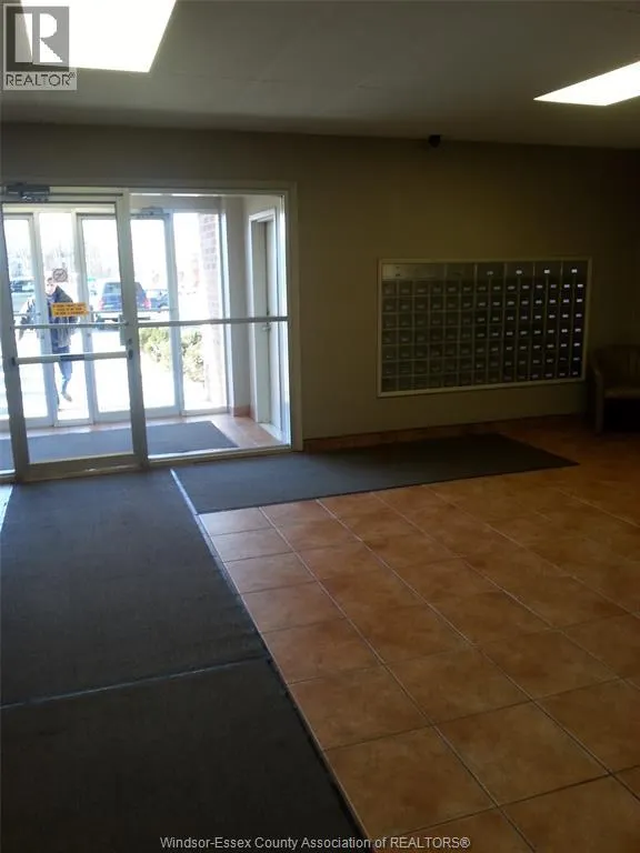 6624 THORNBERRY Unit# 207