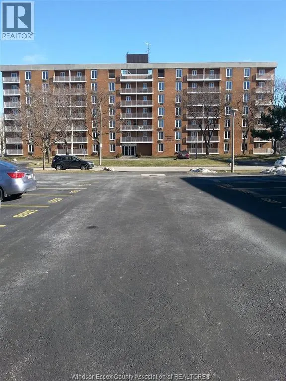 6624 THORNBERRY Unit# 207