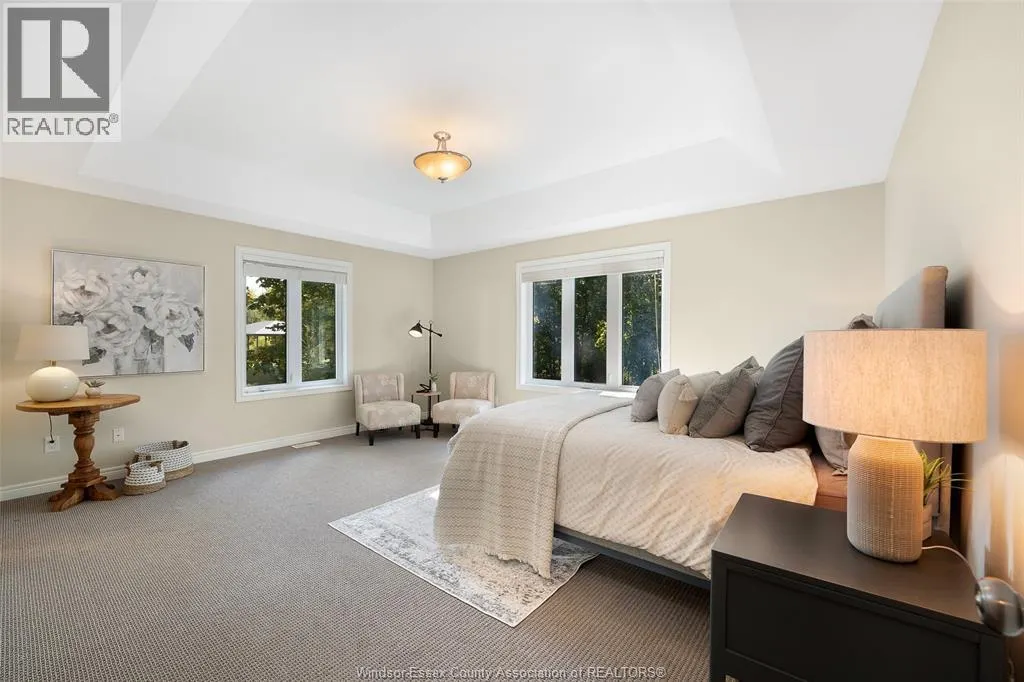 22 TWO CREEKS LANE