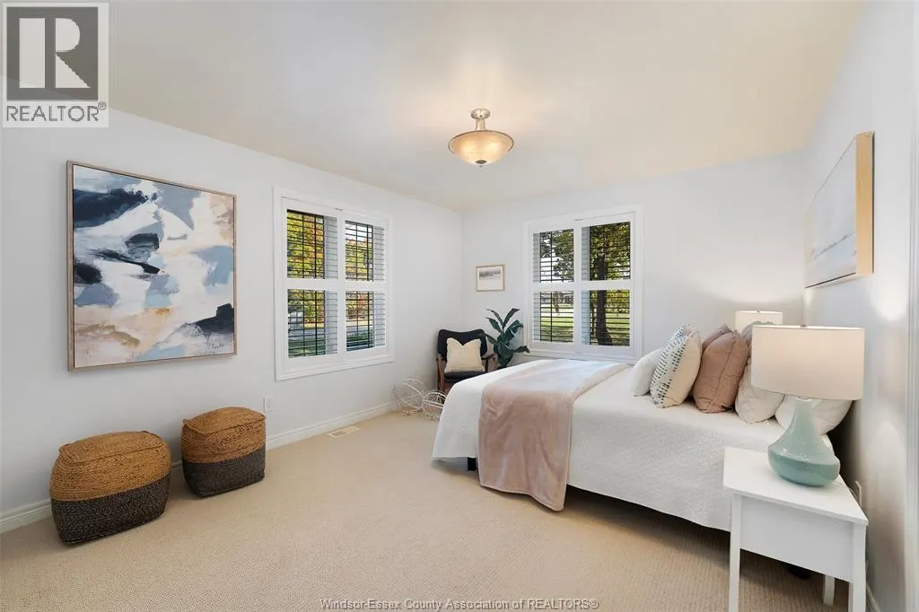 22 TWO CREEKS LANE