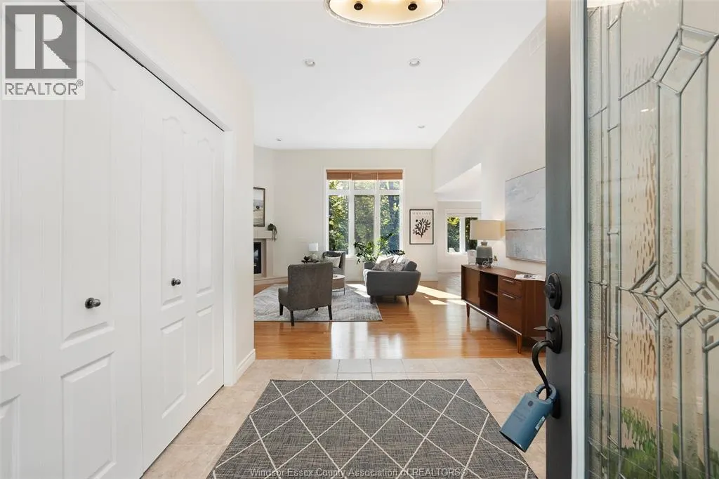 22 TWO CREEKS LANE