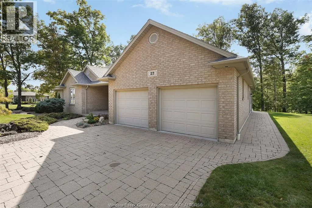22 TWO CREEKS LANE
