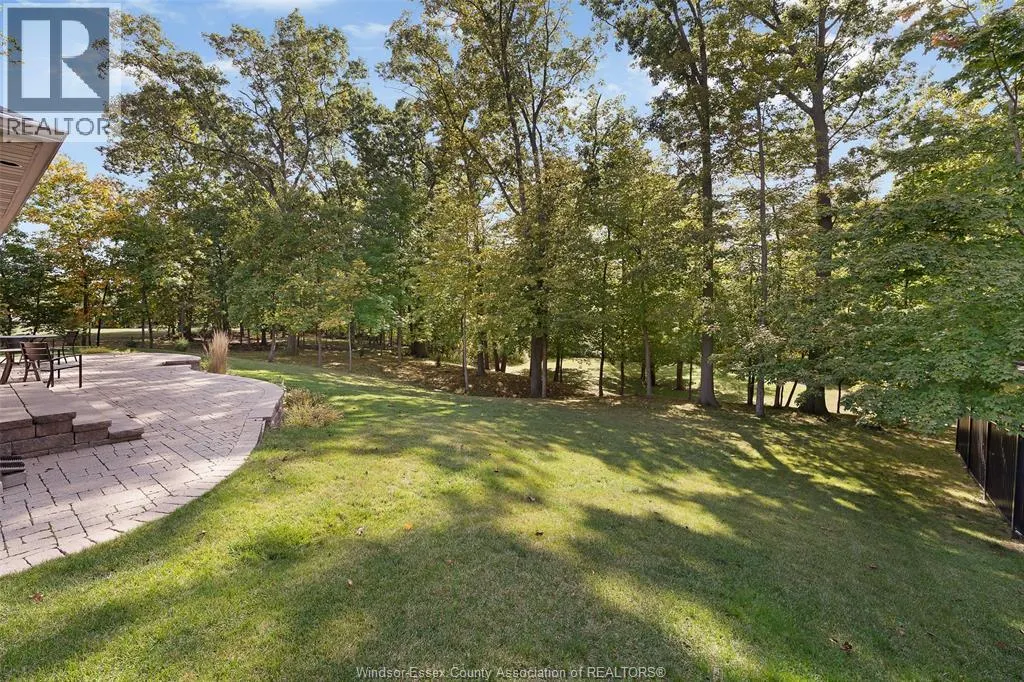 22 TWO CREEKS LANE