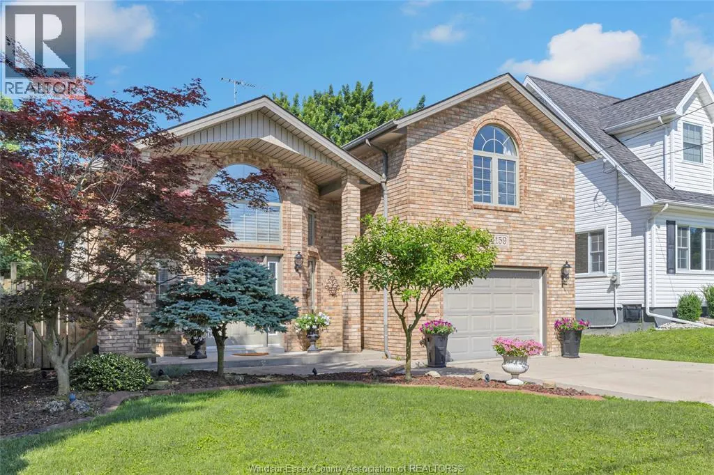 4159 ROSELAND DRIVE