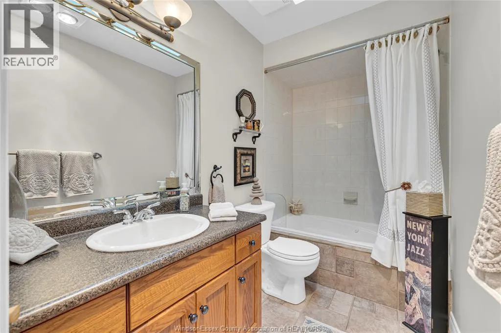 4159 ROSELAND DRIVE