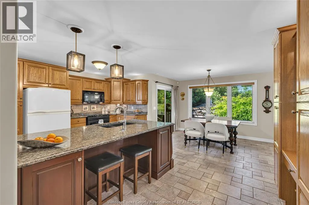 4159 ROSELAND DRIVE