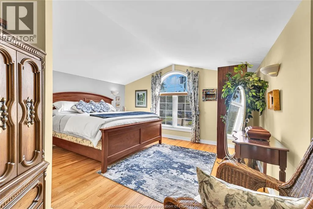 4159 ROSELAND DRIVE