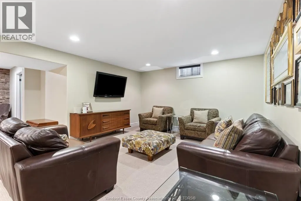 630 DUNN AVENUE