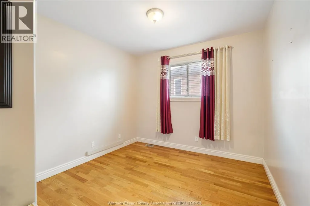 77 Whelan DRIVE Unit# Upper