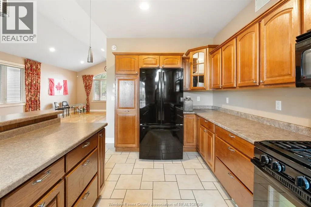 77 Whelan DRIVE Unit# Upper