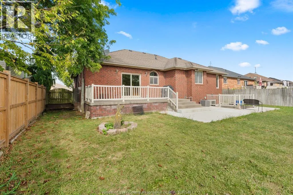 77 Whelan DRIVE Unit# Upper