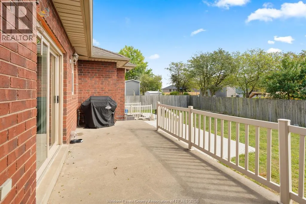 77 Whelan DRIVE Unit# Upper