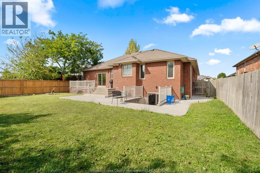 77 Whelan DRIVE Unit# Upper