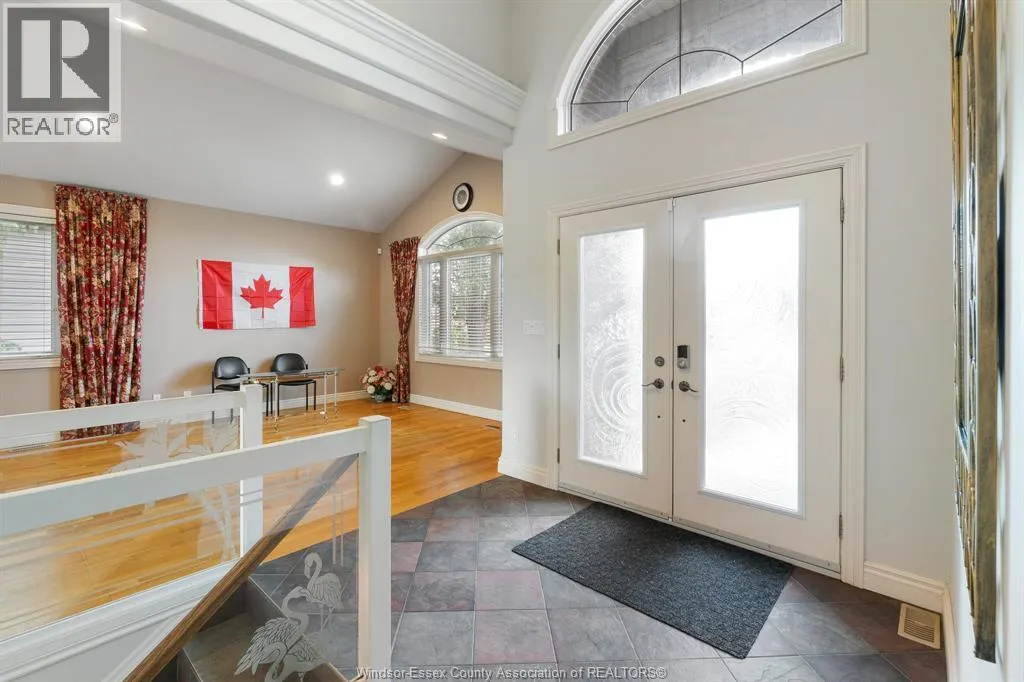 77 Whelan DRIVE Unit# Upper