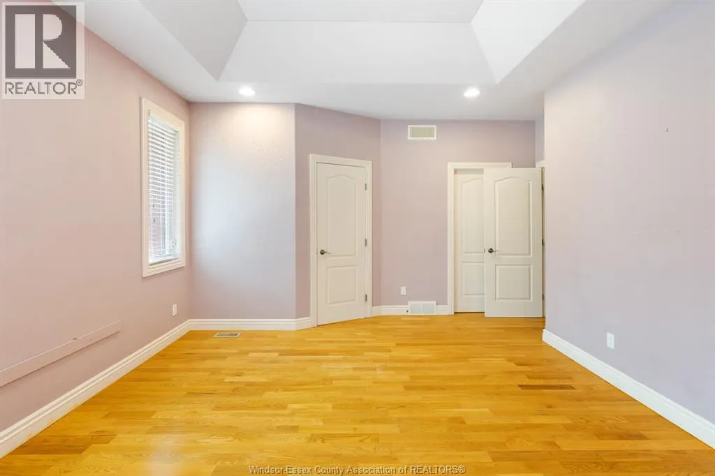 77 Whelan DRIVE Unit# Upper
