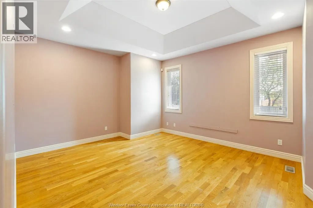 77 Whelan DRIVE Unit# Upper