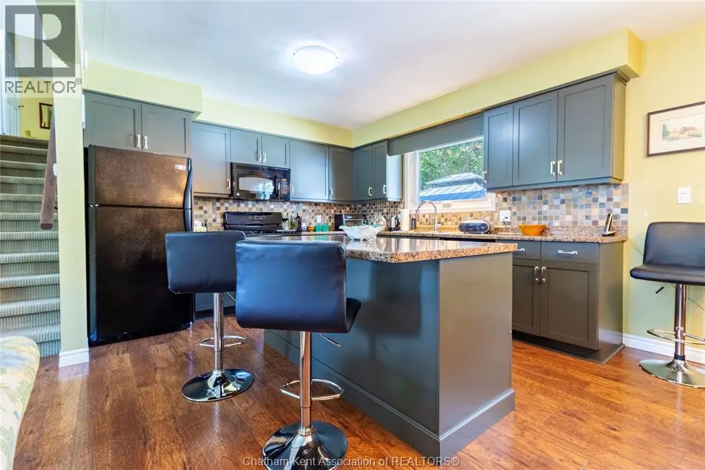 31 PETERBOROUGH DRIVE