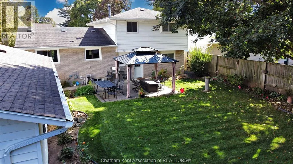 31 PETERBOROUGH DRIVE