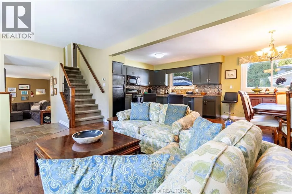 31 PETERBOROUGH DRIVE