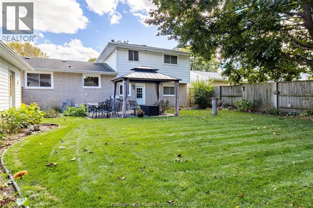 31 PETERBOROUGH DRIVE