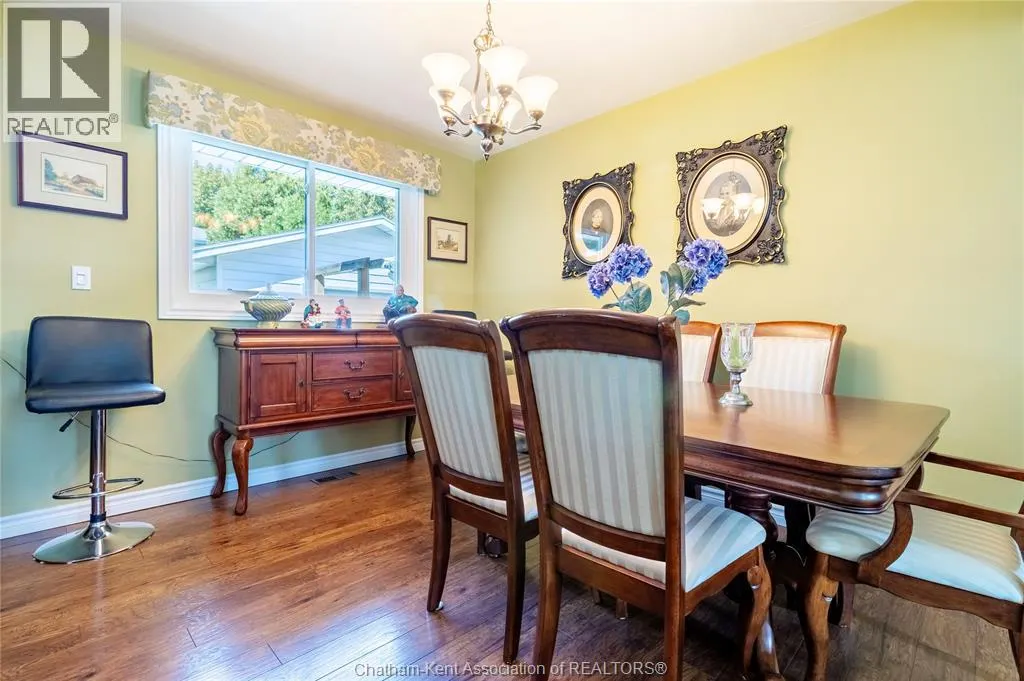 31 PETERBOROUGH DRIVE