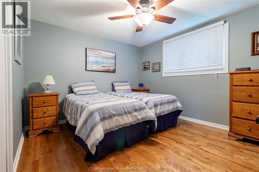 31 PETERBOROUGH DRIVE