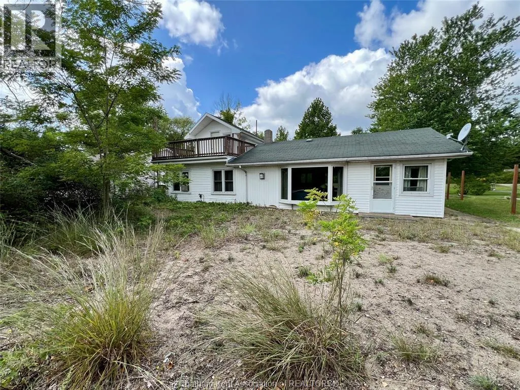 17234 Lakeshore ROAD
