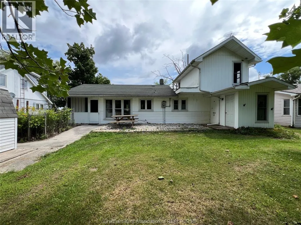 17234 Lakeshore ROAD