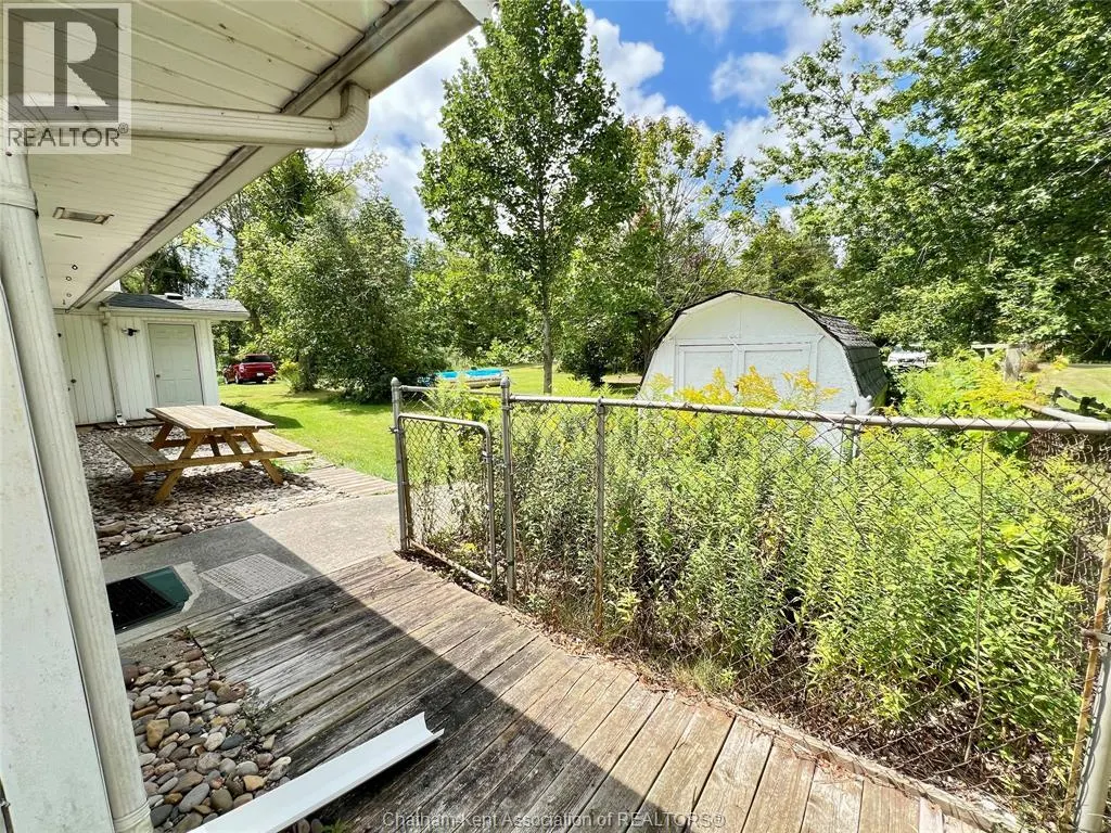 17234 Lakeshore ROAD