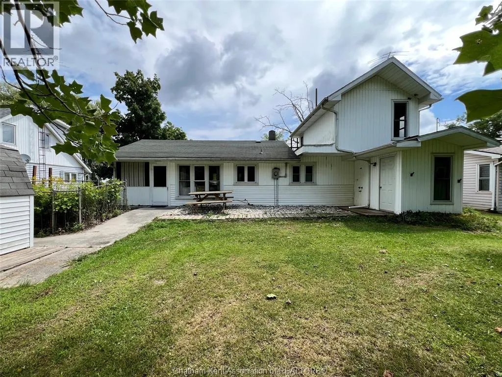17234 Lakeshore ROAD