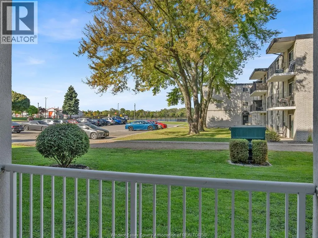 100 PICKERING Unit# 102