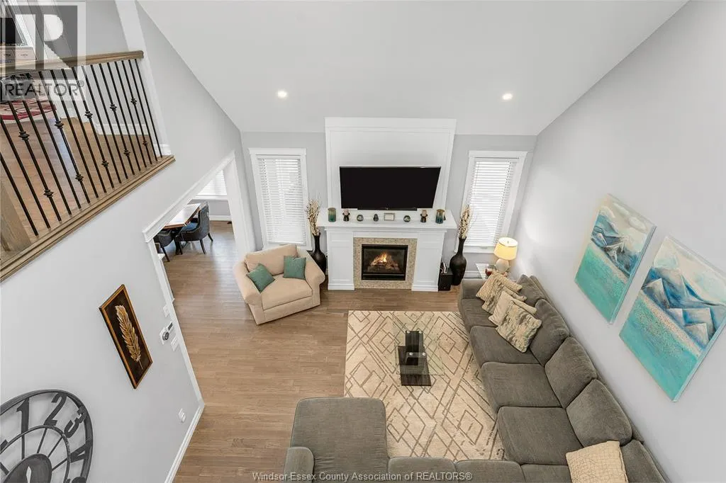 139 Blue Jay CRESCENT