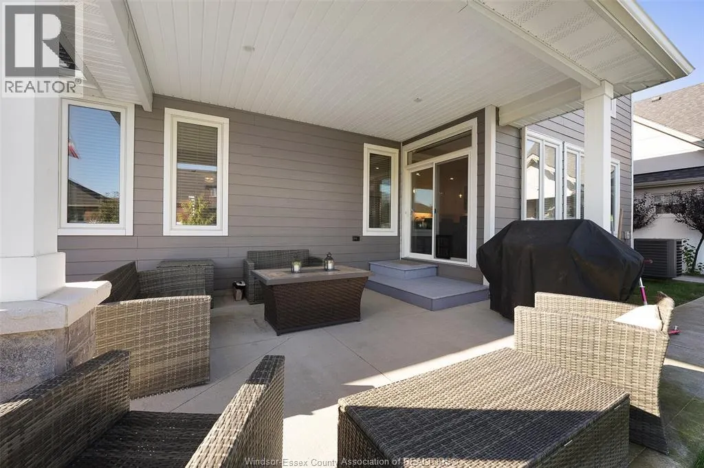 139 Blue Jay CRESCENT