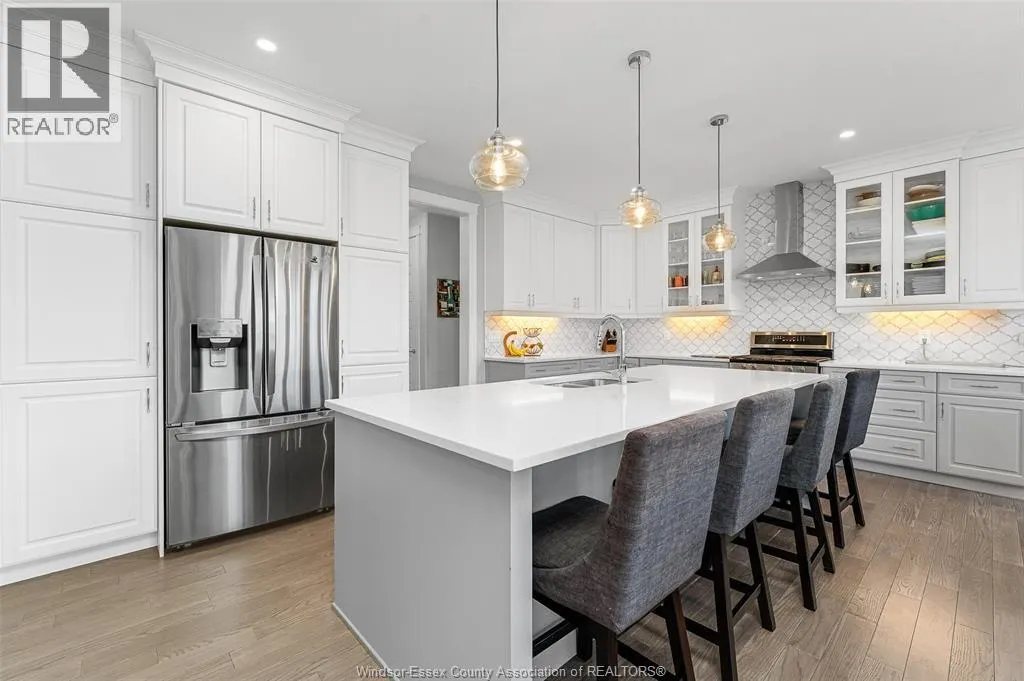 139 Blue Jay CRESCENT