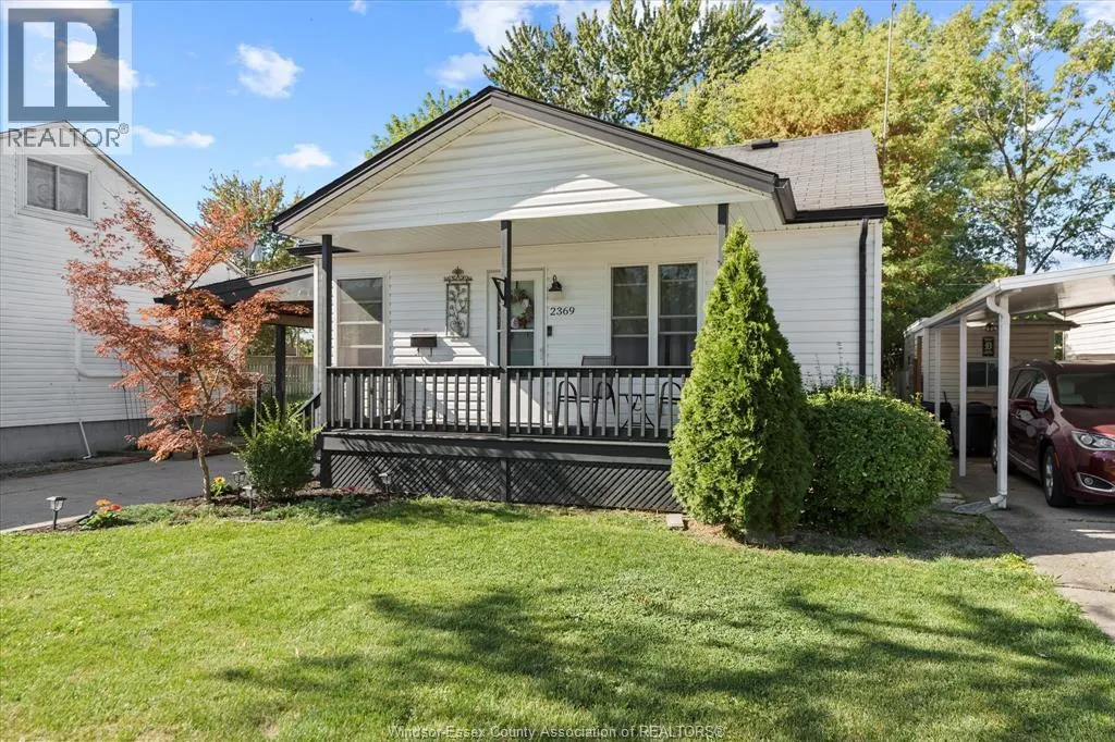 2369 Wellesley