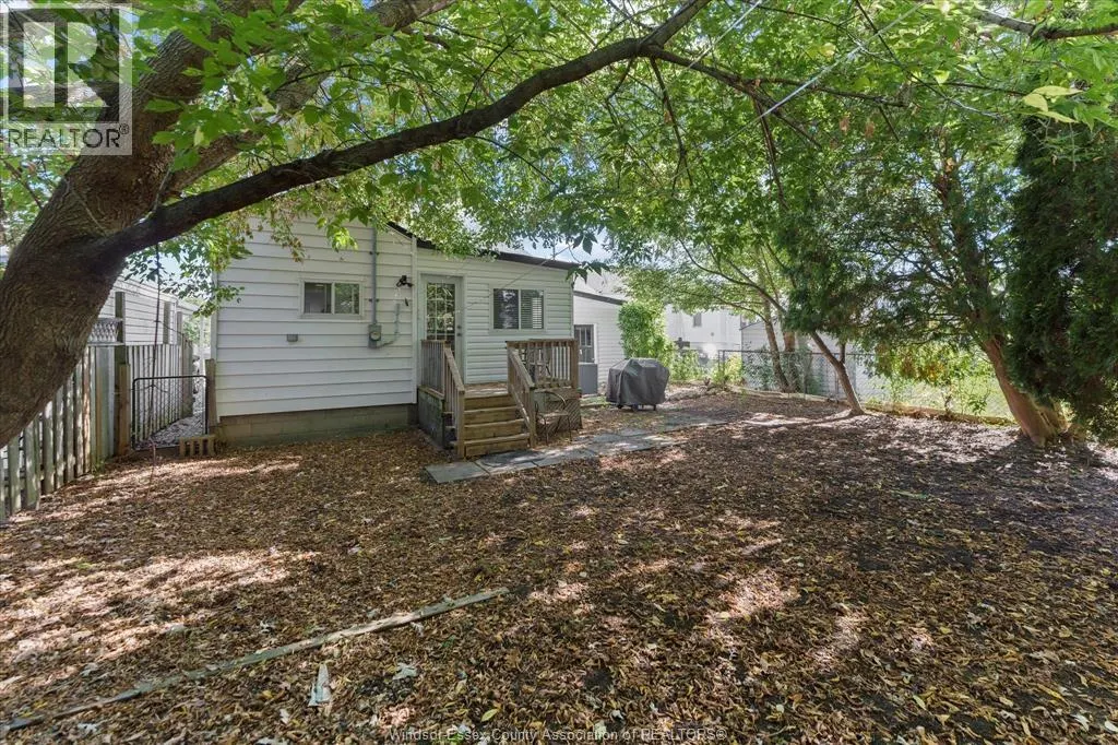 2369 Wellesley