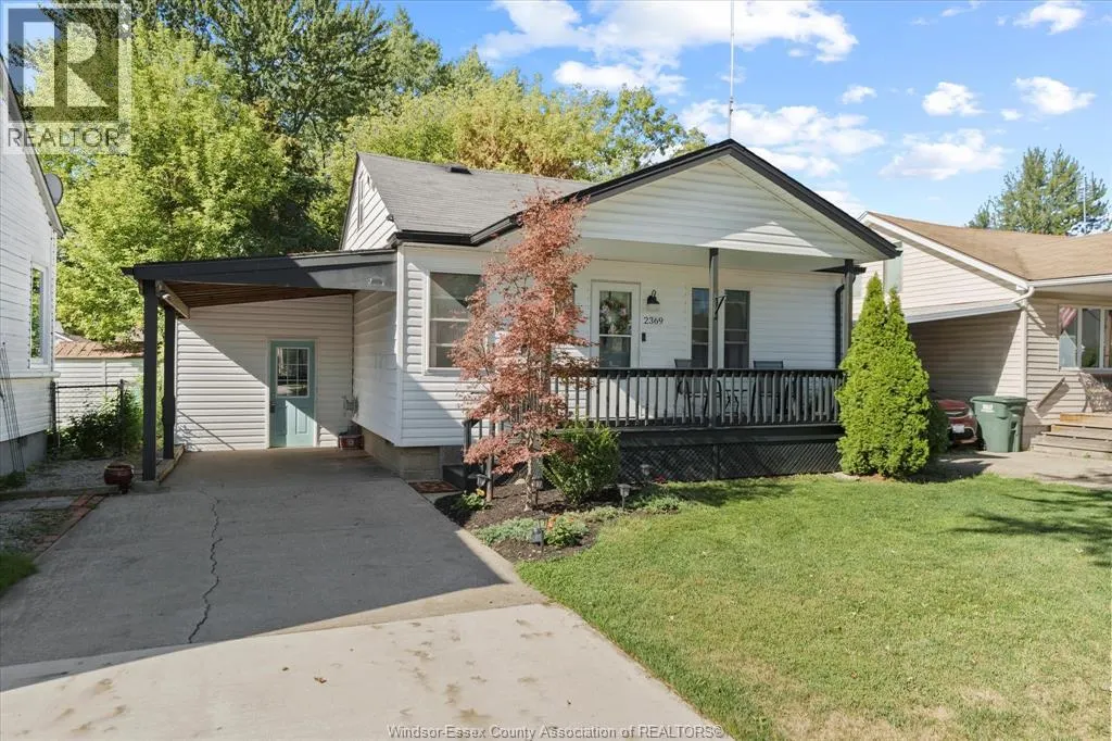 2369 Wellesley