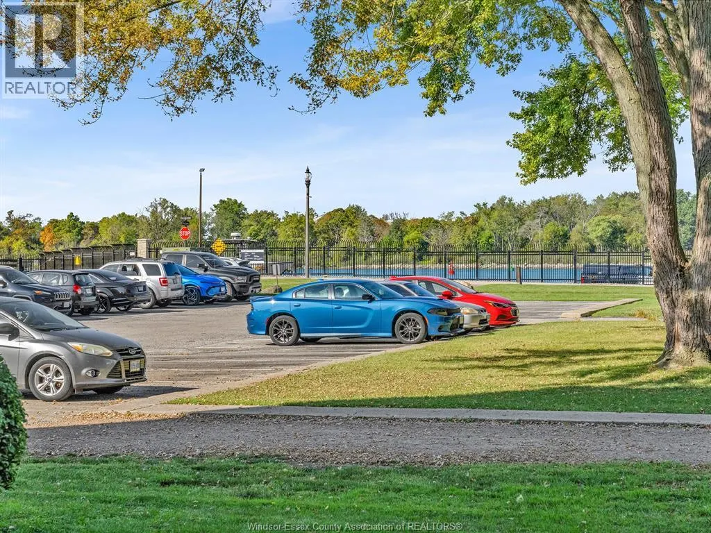 100 PICKERING Unit# 102