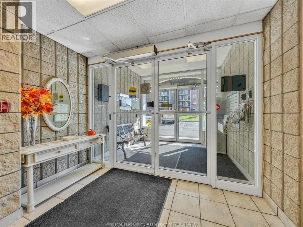 100 PICKERING Unit# 102