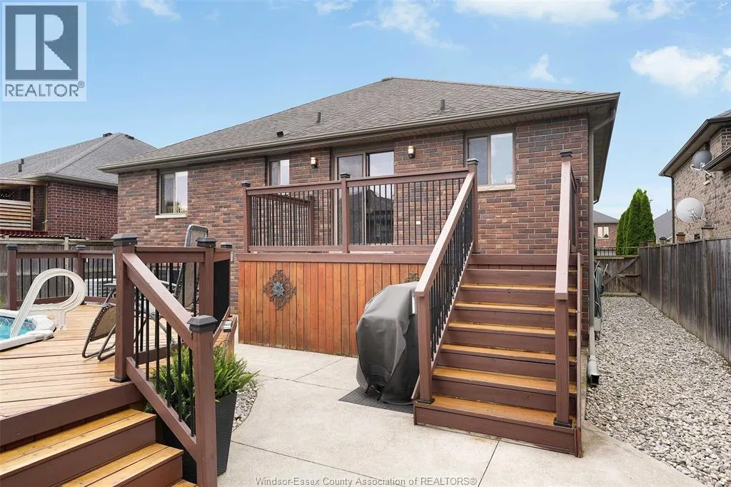2276 Askin Ave.