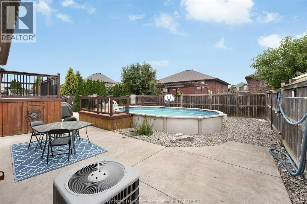 2276 Askin Ave.