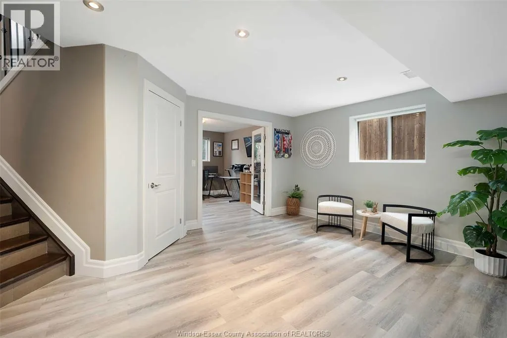 2276 Askin Ave.