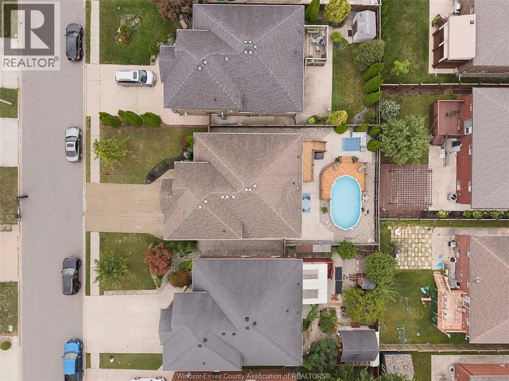 2276 Askin Ave.