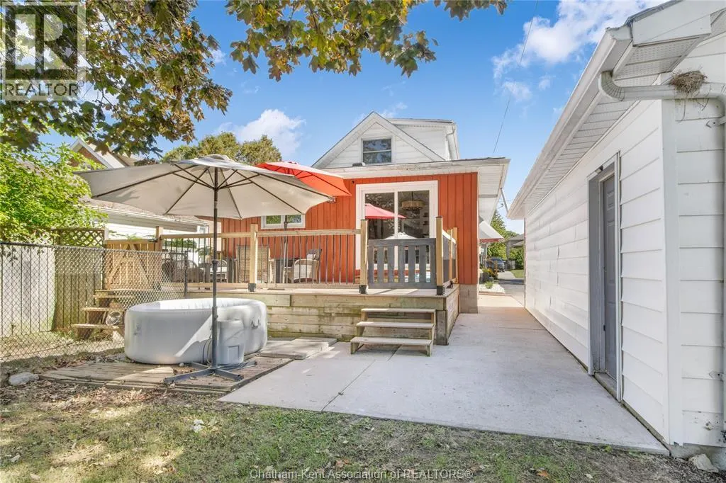 61 UNIVERSITY AVENUE