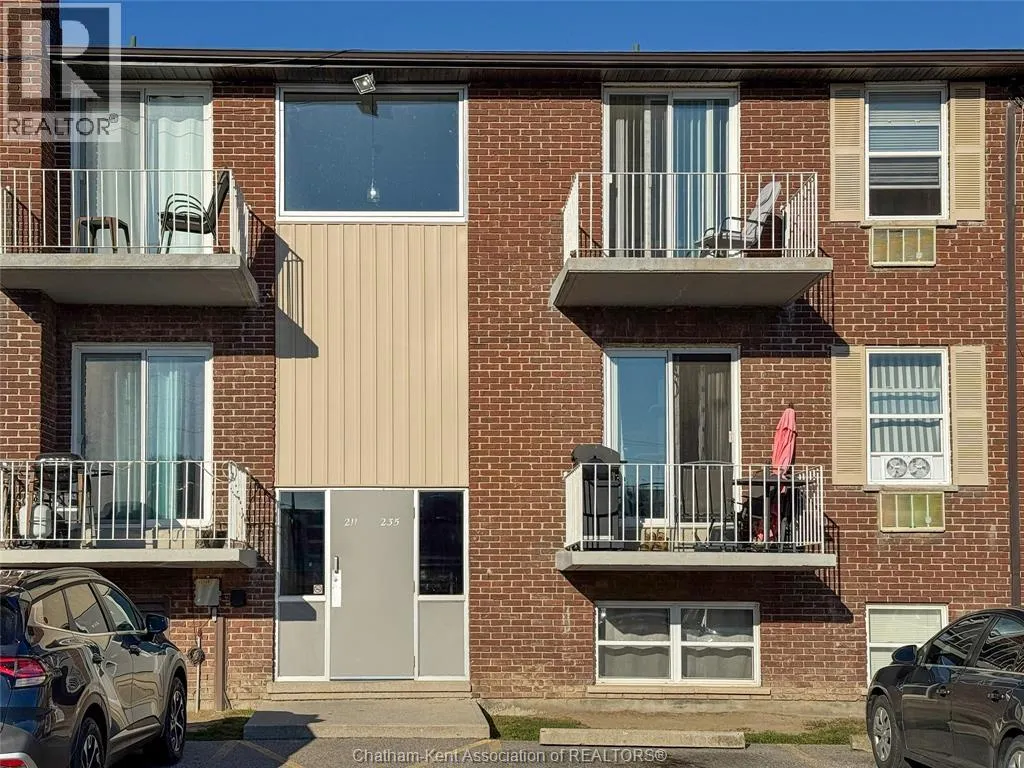 122 RIVERVIEW DRIVE Unit# 235