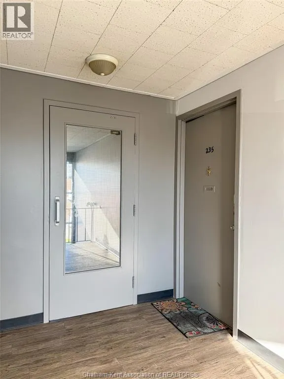 122 RIVERVIEW DRIVE Unit# 235
