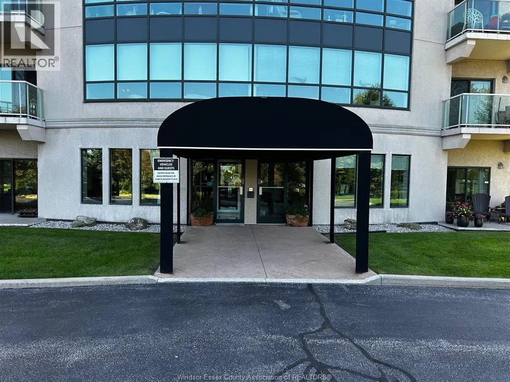 4789 Riverside DRIVE East Unit# 707