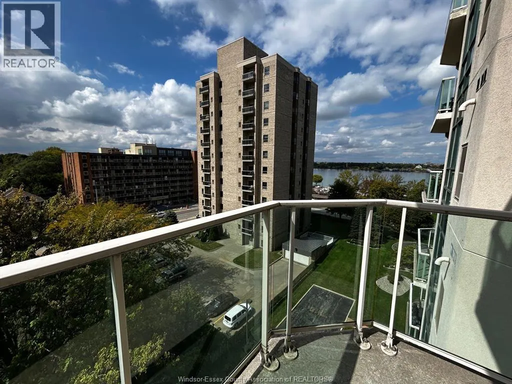 4789 Riverside DRIVE East Unit# 707