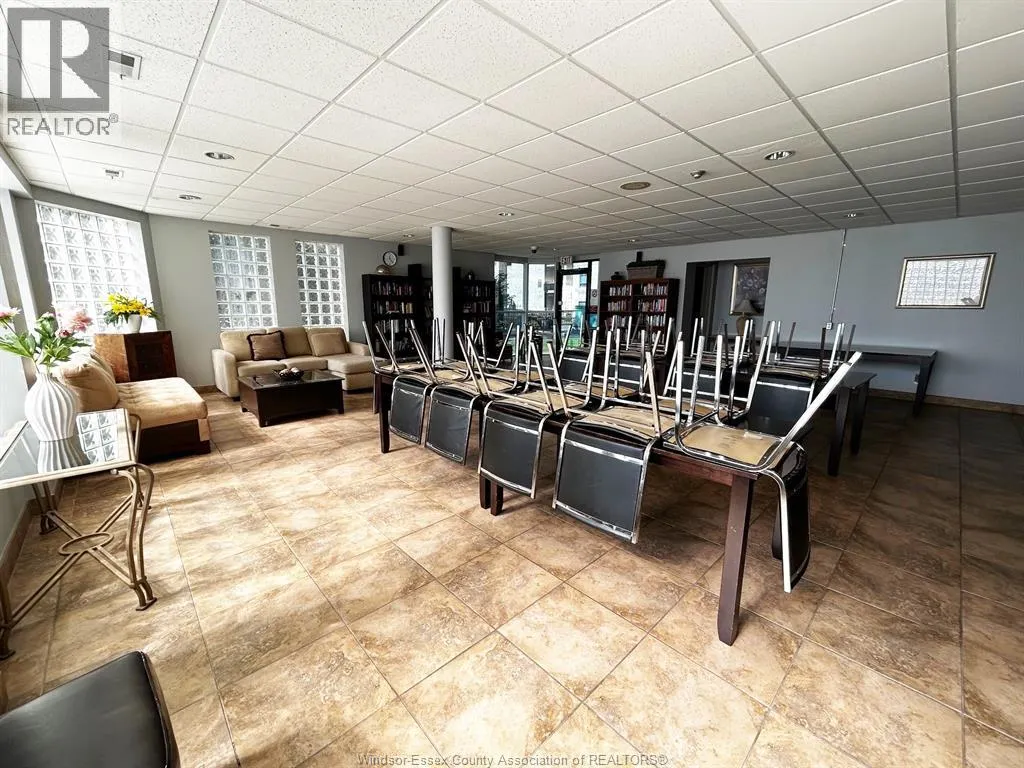 4789 Riverside DRIVE East Unit# 707